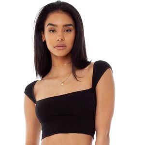 Are You Am I Anke Cap Sleeve Tee Black Size M